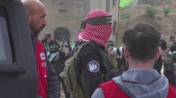 عاجل.. 
                                            حماس: نتوقع دخول المساعدات إلى غزة فورا وفق التفاهمات الأمريكية