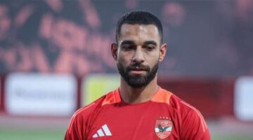 لاعب يضع مشاركة عمرو السولية مع الأهلي في كأس العالم للأندية تحت التهديد