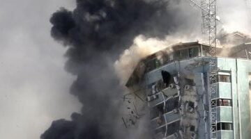 عاجل.. 
                                            مصر ترحب بالتطور فى موقف الأطراف الدولية إزاء الوضع فى غزة
