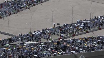 عاجل.. 
                                            بعثة الحج المصرية تبدأ تفويج الحجاج من المدينة إلى مكة استعدادًا للمناسك