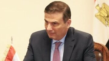عاجل.. 
                                            وزير الزراعة يعلن حصاد 3.1 مليون فدان قمح وتوريد أكثر من 3.2 مليون طن