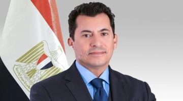 وزير الرياضة يُشيد بتنظيم البطولة الأفريقية للشطرنج ويعد بحضور حفل الختام