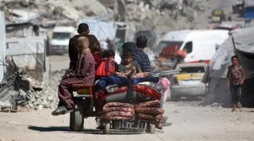 عاجل.. 
                                            الاحتلال الإسرائيلى يجبر 300 ألف فلسطينى على النزوح إلى جنوب قطاع غزة