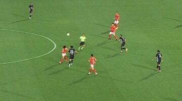 انتهاء الشوط الأول بتعادل إيجابي 1 -1 بين الأهلى والبنك
