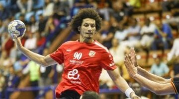 على زين أفضل لاعب فى مباراة الأهلى والترجى التونسى فى الكؤوس الأفريقية لكرة اليد