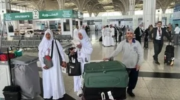عاجل.. 
                                            رئيس بعثة الحج: تفويج 1000 حاج ببعثة القرعة من المدينة المنورة إلى مكة