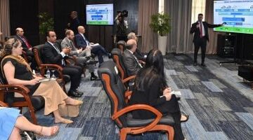 عاجل.. 
                                            هيئة الرقابة الإدارية تستقبل وفدًا من مجموعة “إيه بى موللر – ميرسك”.. صور