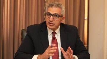 عاجل.. 
                                            أمين المجلس الأعلى للجامعات: آليات لتطوير الشهادات الجامعية وتعيين المعيدين