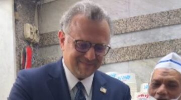 عاجل.. 
                                            دقة وتقلية وبيزود “ورد”.. وجبة كشرى لمستشار ترامب أثناء زيارته للقاهرة.. فيديو
