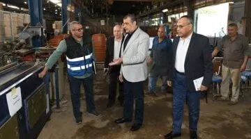 عاجل.. 
                                            وزير الإنتاج الحربى يتفقد شركة حلوان لمحركات الديزل