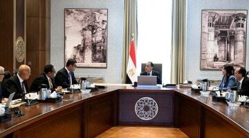 عاجل.. 
                                            مدبولى يتابع الموقف التنفيذى لمنظومة مياه الشرب والصرف بمدن شرق وغرب القاهرة