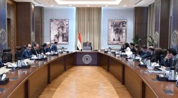 عاجل.. 
                                            رئيس الوزراء يستعرض مجموعة مقترحات لخفض معدلات الدَين كنسبة من الناتج المحلى