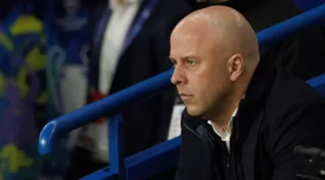 ليفربول يواجه كريستال بالاس وسلوت يقترب من تحقيق رقم تاريخي في ختام الموسم