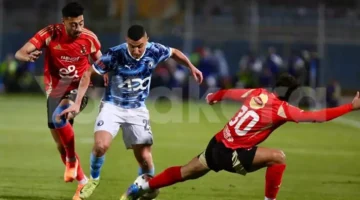 حامل اللقب يقترب.. تحليل فرص تتويج الأهلي وبيراميدز بالدوري المصري