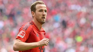 كين فخور بجائزة أفضل لاعب في الموسم وزاد الإنجاز روعة بتحقيق لقب الدوري