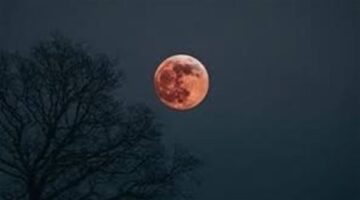 تزامنًا مع رمضان ماذا يقال عند ظهور خسوف القمر خلال