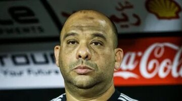 قرار حاسم الأهلي يجمد ملف تجديد عقود لاعبيه لحين حسم