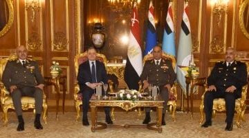 قرار سيادي واحتفاء بالذكرى وزيرا الدفاع والداخلية يشهدان حفل إفطار