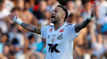 قرار مثير وصدمة للجماهير زميل نيمار يتهمه بإفساد خطة سانتوس