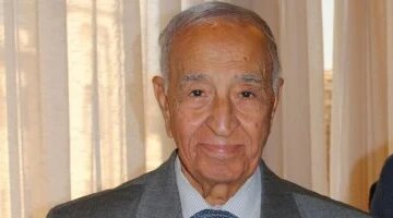 وداعاً فهمي عمر اتحاد الكرة ينعى رائد الإعلام الرياضي في