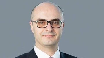 جهاز الاتصالات يعلن تخصيص ترددات جديدة لشركات المحمول فى يناير