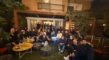 صناع مسلسل اتنين غيرنا يحتفلون بنجاحه ويشاهدون الحلقة الأخيرة سويا