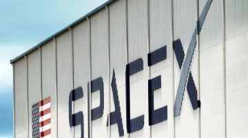 فضيحة فضائية سبيس إكس فى مأزق جديد بسبب ترددات أقمار
