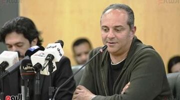 محمد هشام عبية وجود صحفية أمريكية فى مسلسل صحاب الأرض