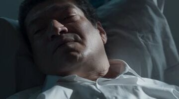 مسلسل عين سحرية الحلقة الأخيرة طه يضع السم لزكى فى